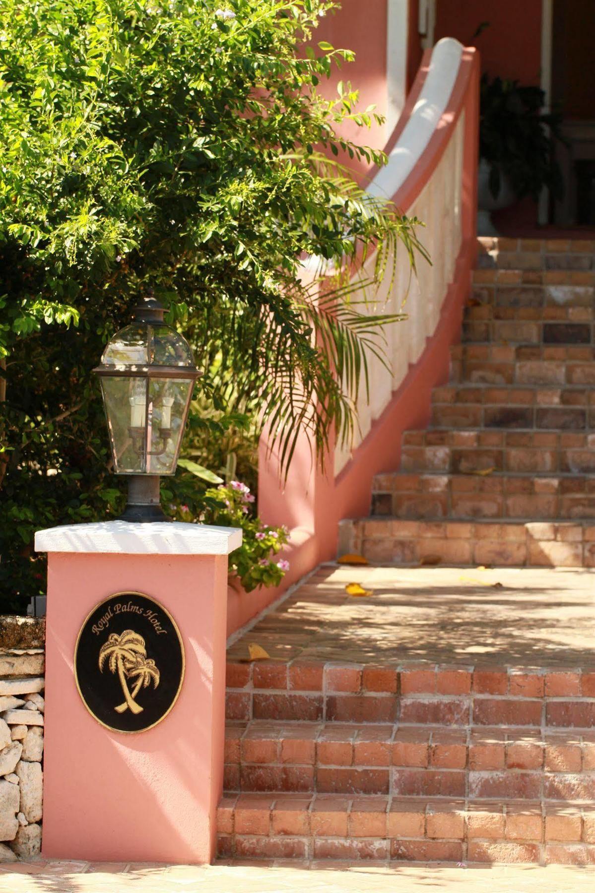 Royal Palms Hotel Hamilton City Kültér fotó
